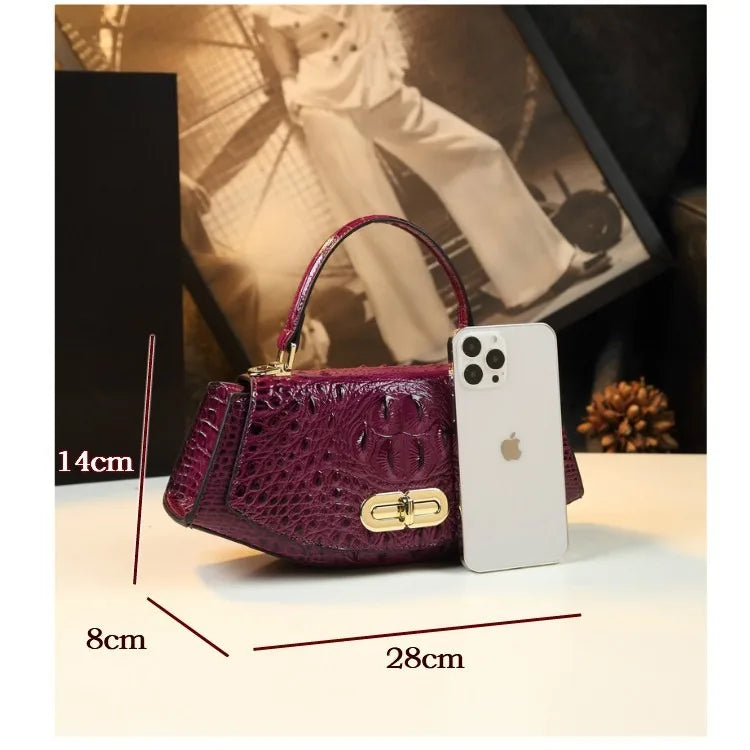 Leather Saddle Messenger Handbag