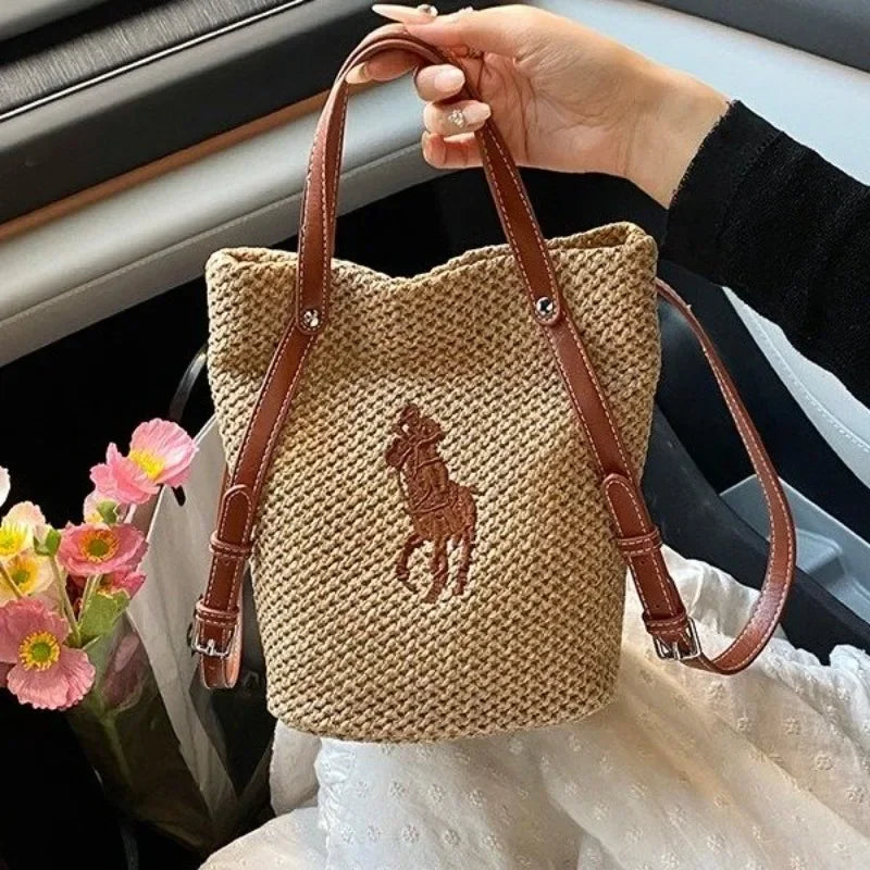 Trendy Letter Logo Crossbody Handbag For Stylish Women With Fashionable Large Capacity And Commuter Feature