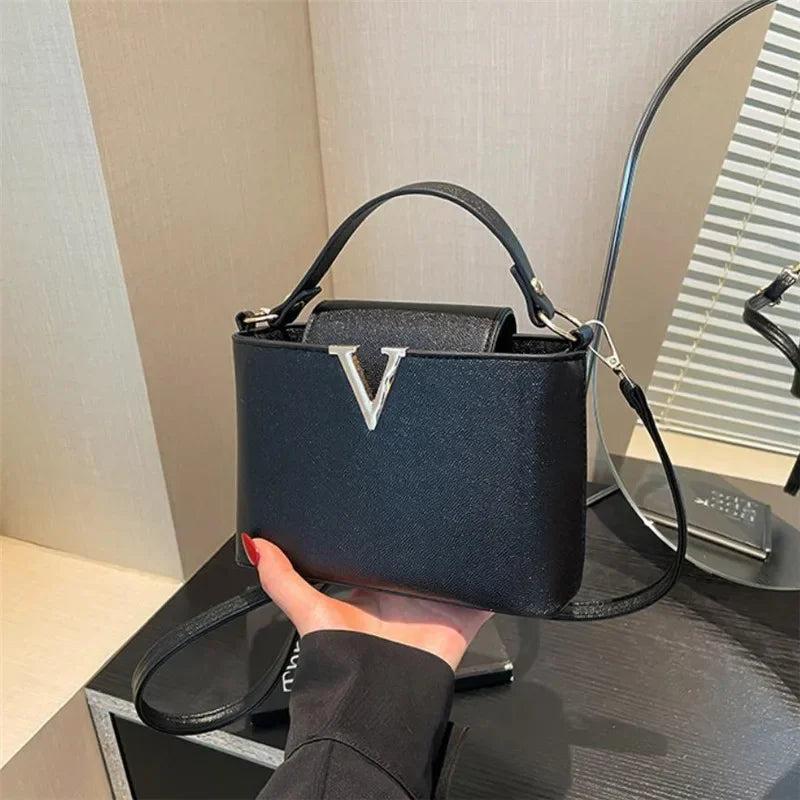 Chic PU Leather Bucket Bag