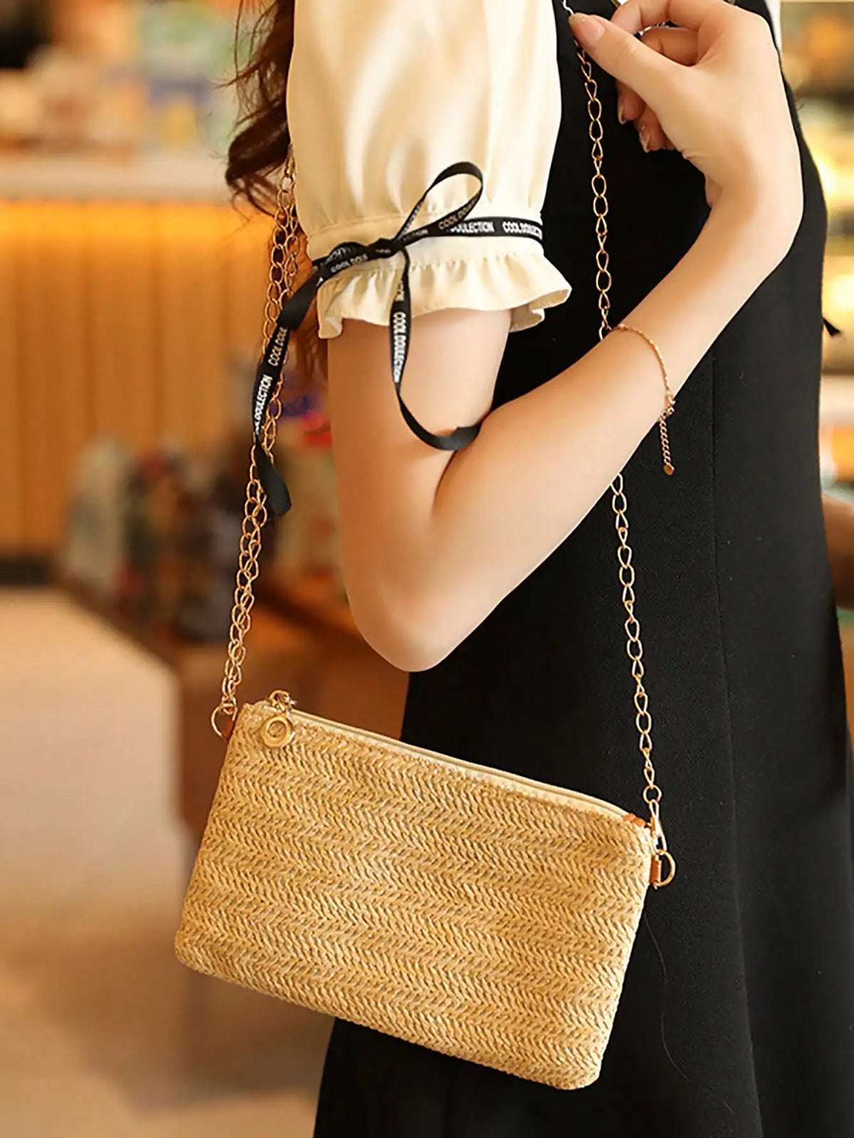 Mini Straw Chain Phone Bag
