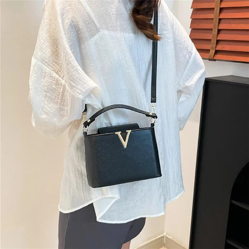 Chic PU Leather Bucket Bag