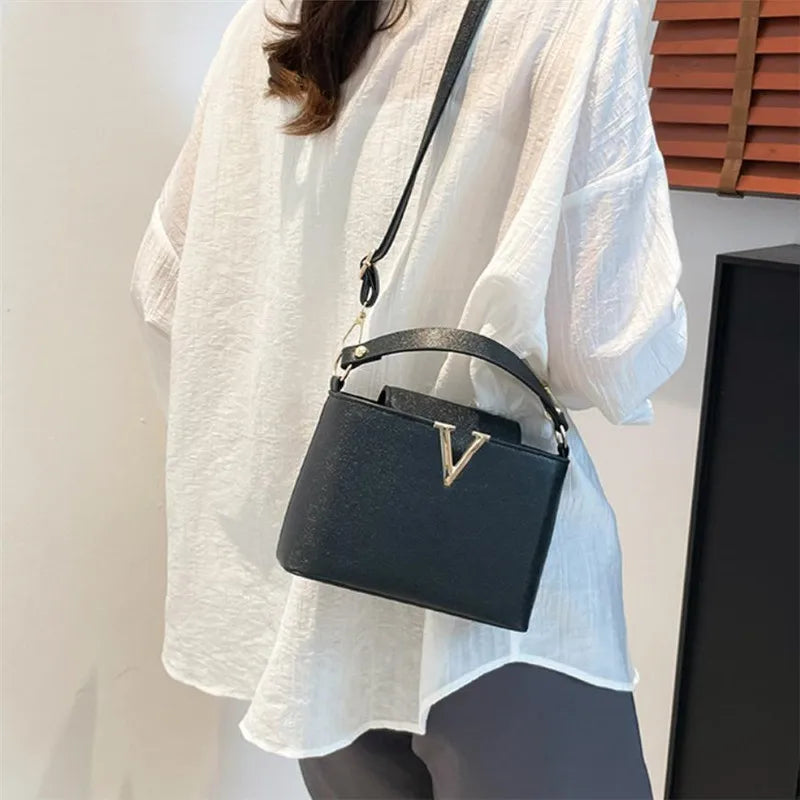 Chic PU Leather Bucket Bag